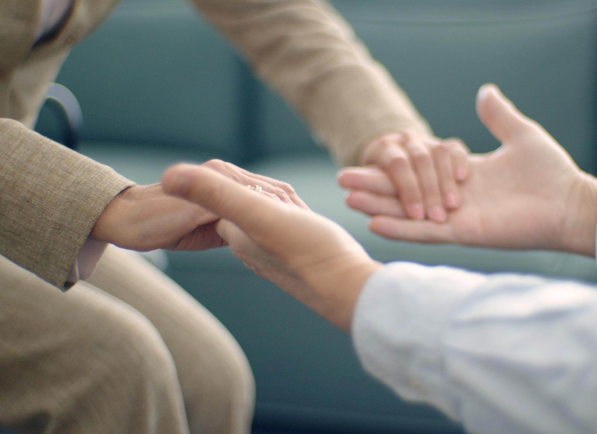 man and woman hand in hand private coaching venice