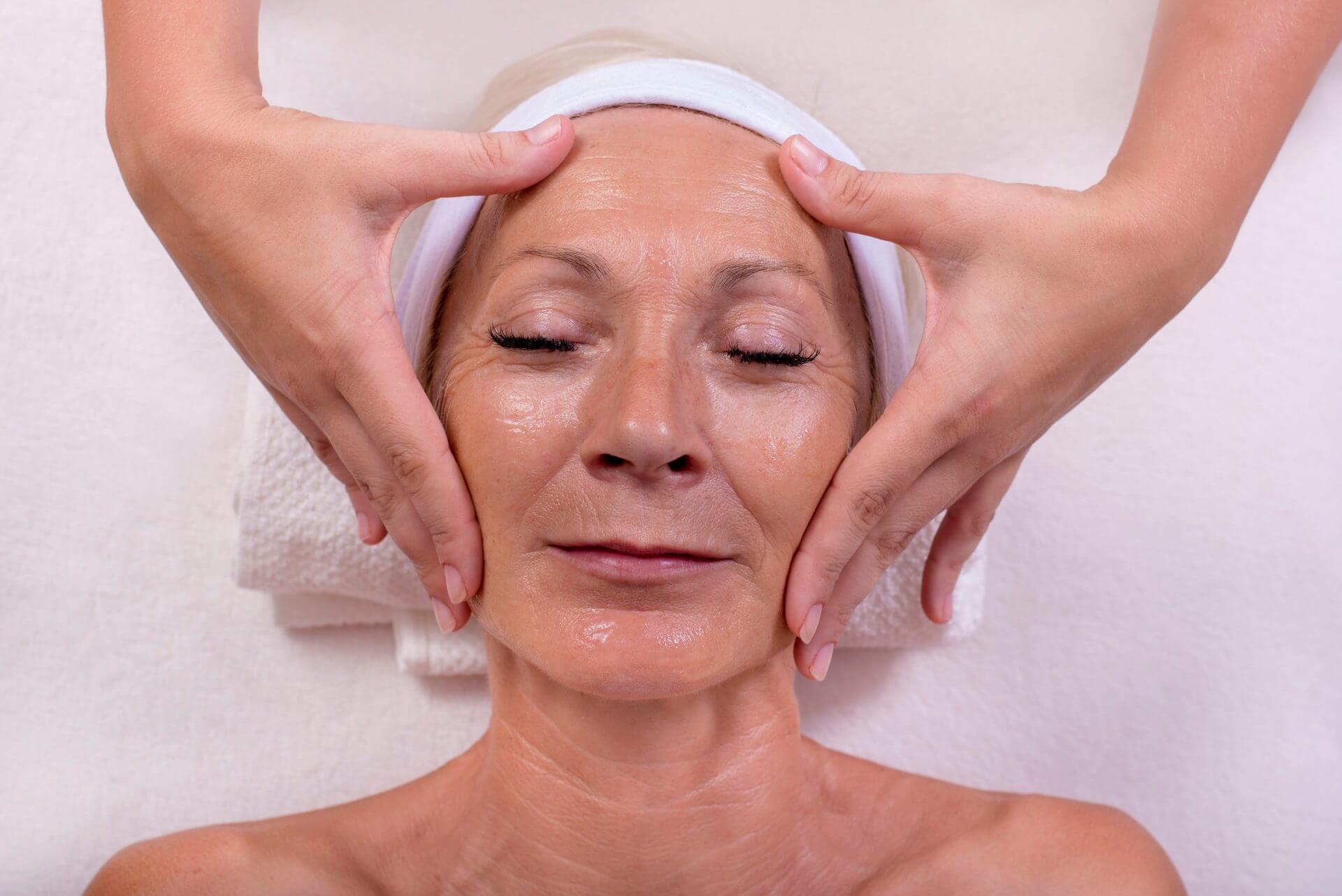 old woman relaxing facial aesthetics venice 1